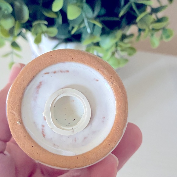 Vintage Blue Swan Salt & Pepper Shaker Pottery w/ Milk Glaze 2 3/4" Tall - Picture 7 of 7